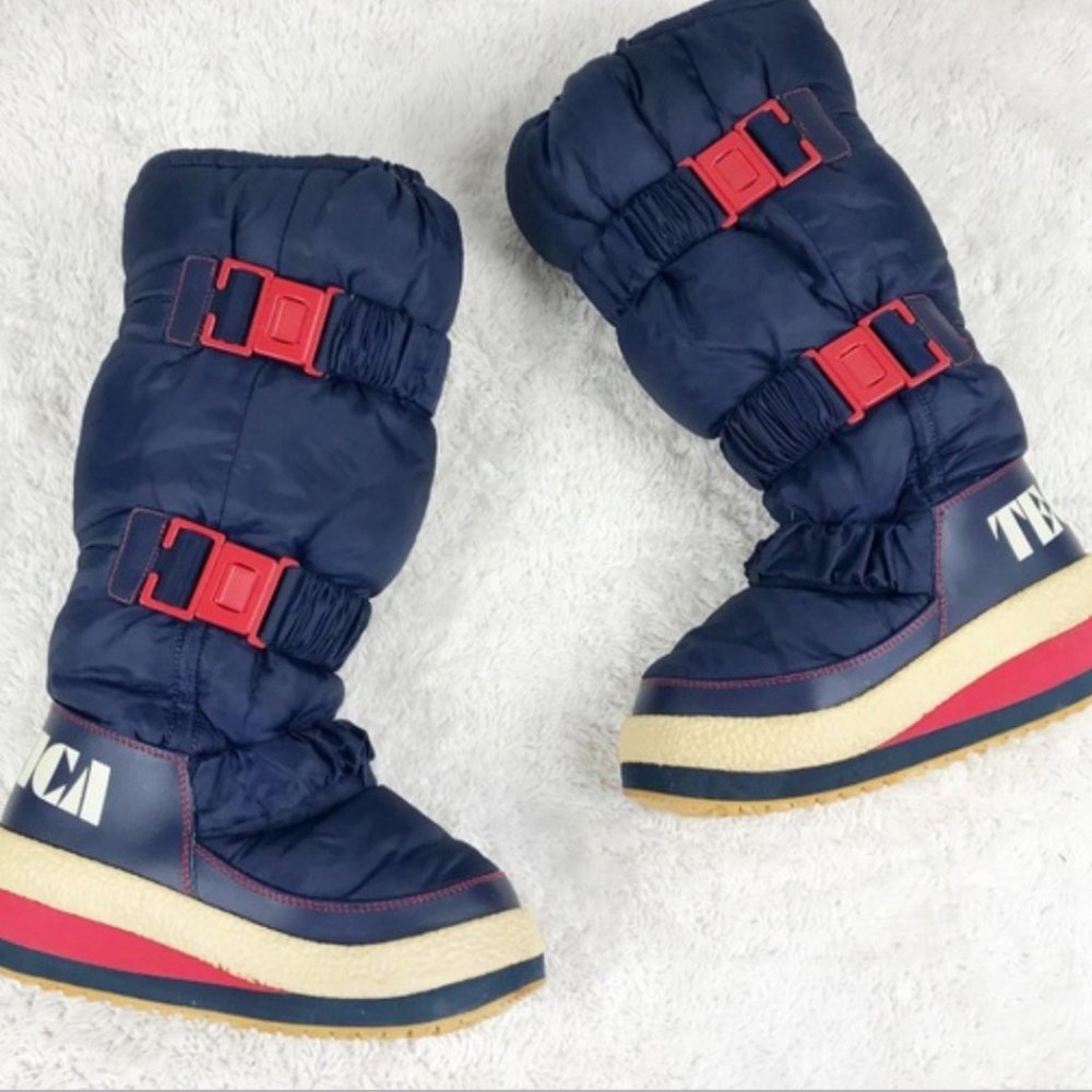 Vintage retro TECNICA snow/rain boots.